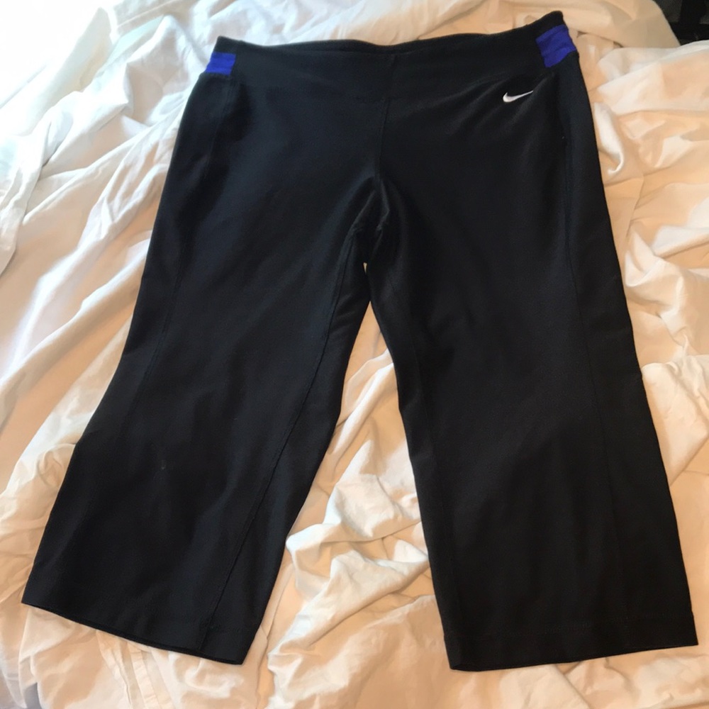 Nike 3/4 flare tights